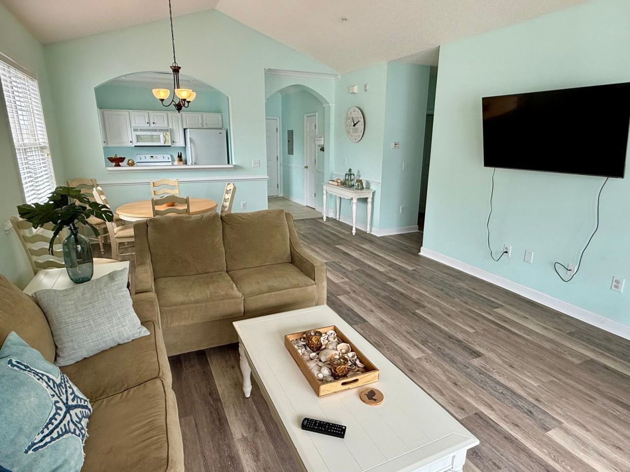 6015 Catalina Dr. Photo 13