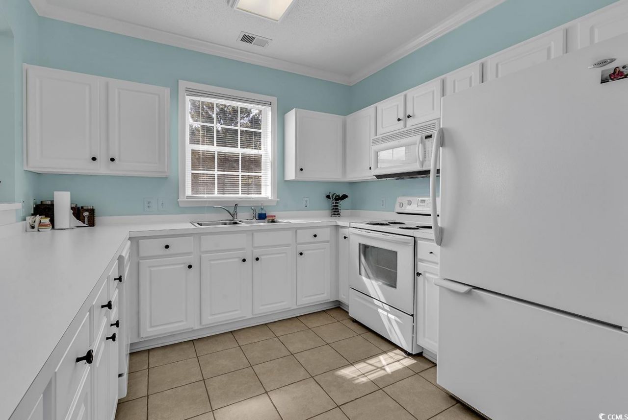 6015 Catalina Dr. Photo 4