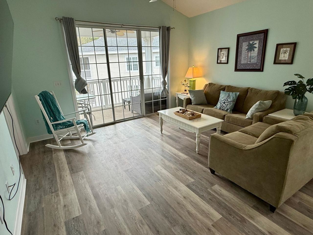 6015 Catalina Dr. Photo 8