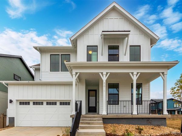 5611 Wheaton Avenue , Longmont, CO 80503