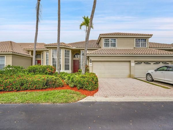 17210 NW Boca Club Boulevard, Unit 103, Boca Raton, FL 33487
