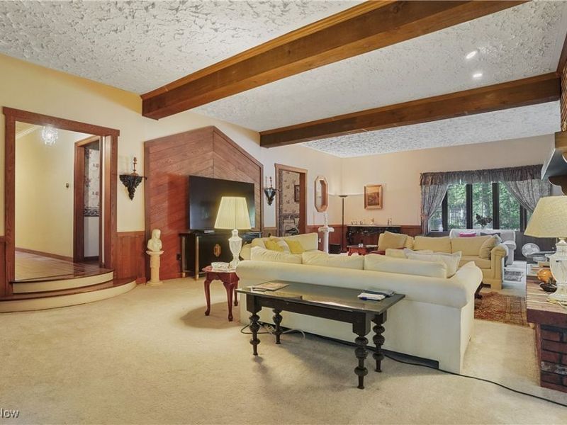 8650 Hidden Hills Drive SE, Howland, OH 44484 Photo 9