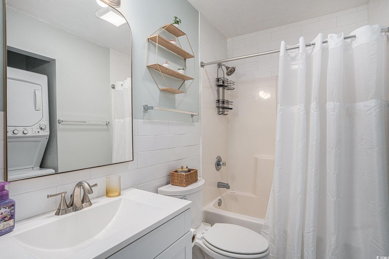 556 White River Dr. Photo 14