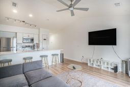 556 White River Dr. photo 4