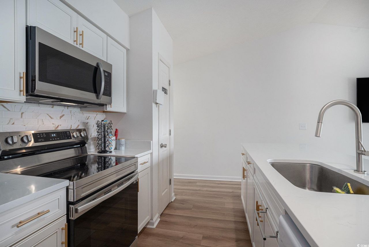 556 White River Dr. Photo 7