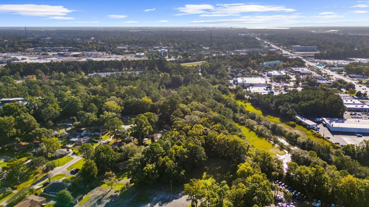 736 Savage Road Photo 11