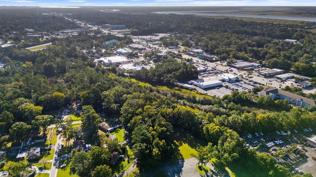 736 Savage Road Photo 15