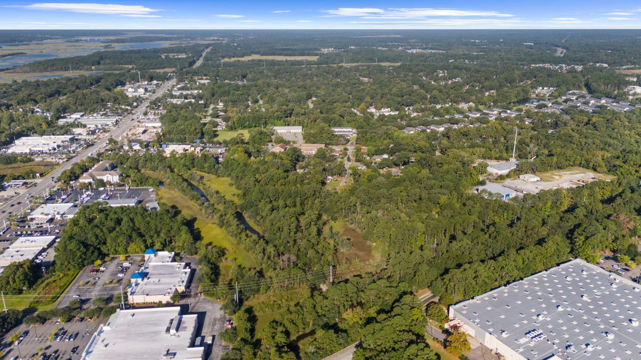 736 Savage Road Photo 25