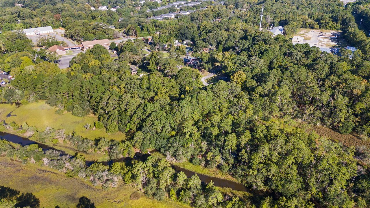 736 Savage Road Photo 29