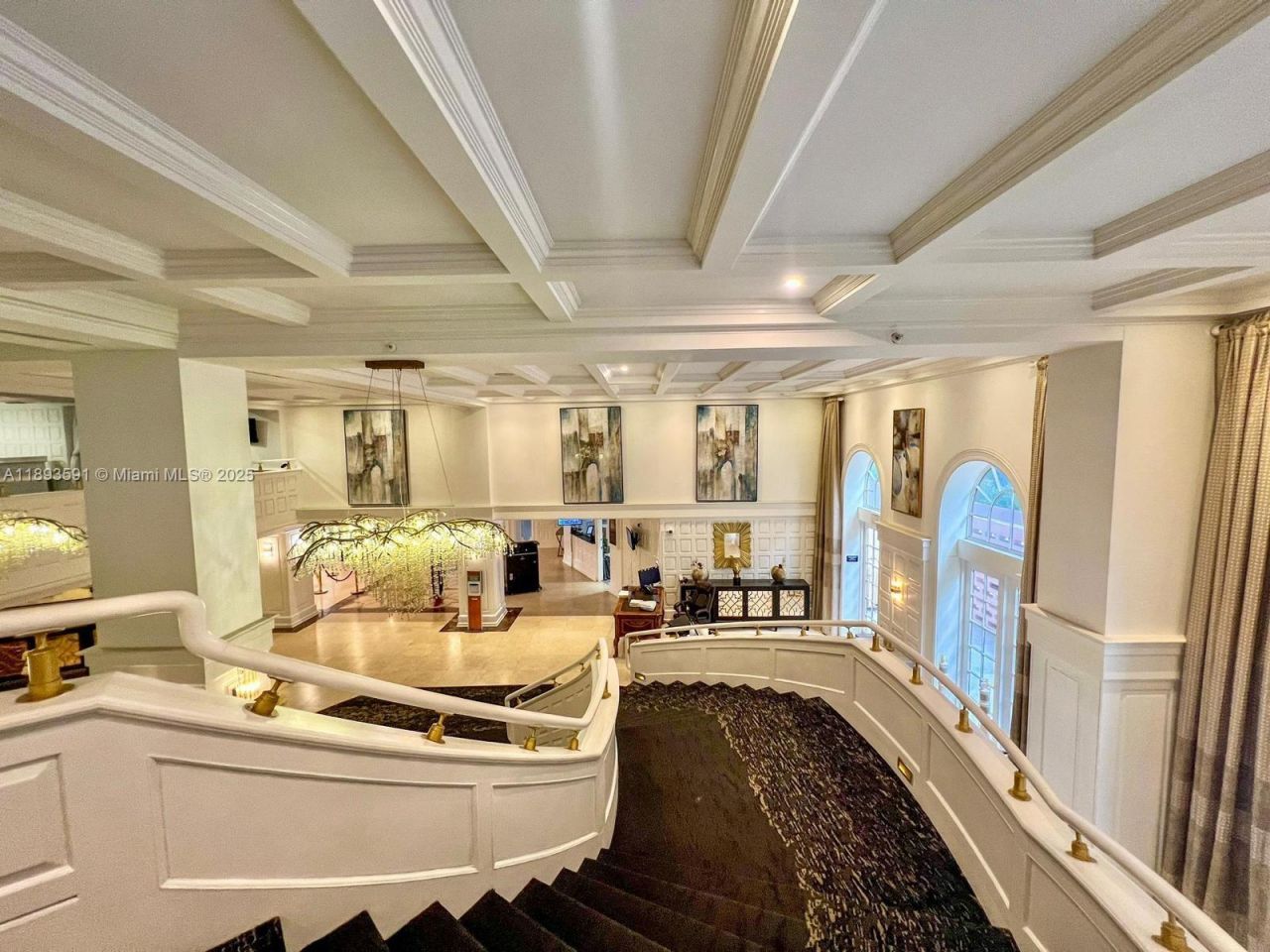 5225 Collins Ave, Unit 517, Miami Beach, FL 33140 Photo