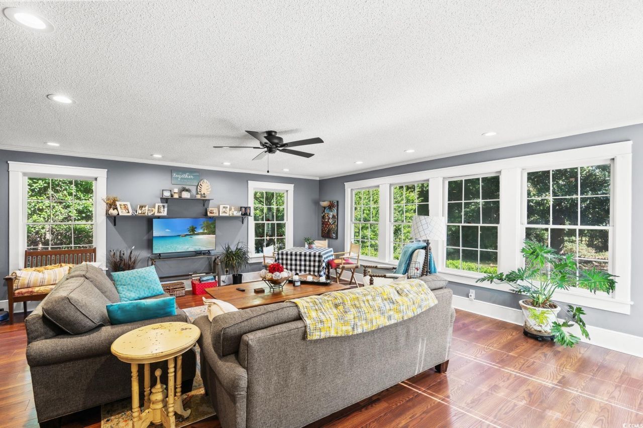 5502 Woodside Ave. Photo 8