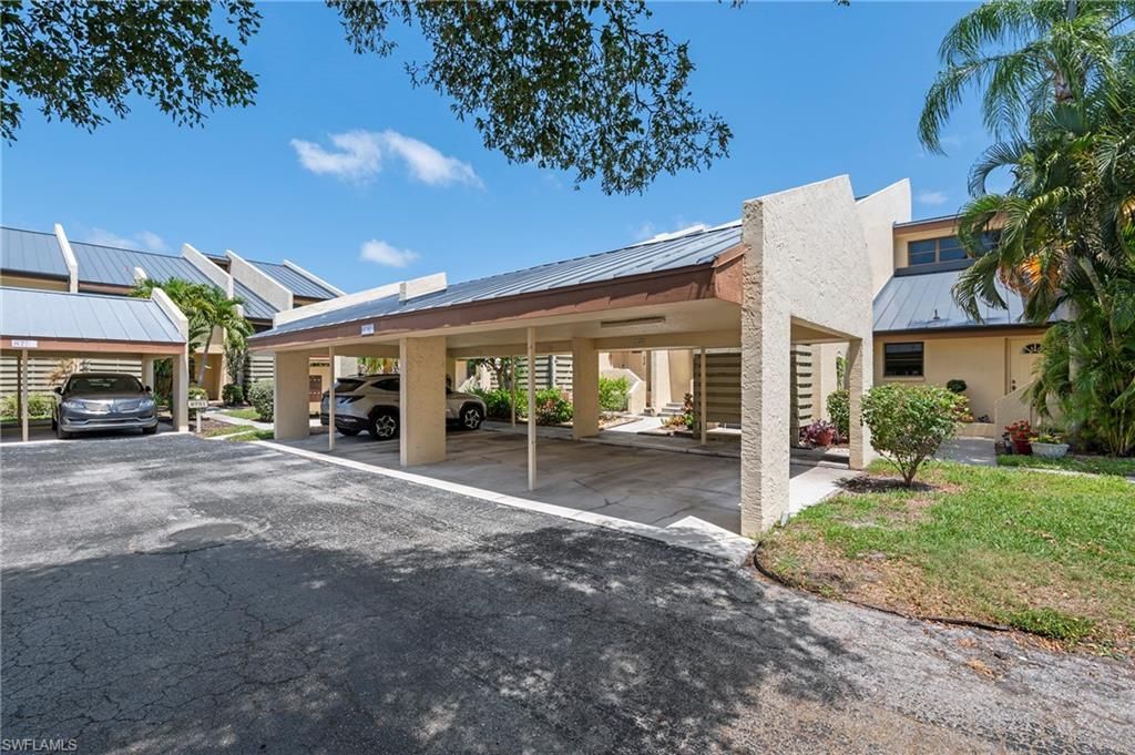 8765 Lateen Ln, Unit 203, Fort Myers, FL 33919 Photo