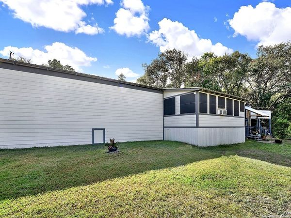 2681 Waterfront Park, Canyon Lake, TX 78133