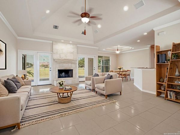 1205 County Road 4516, Castroville, TX 78009