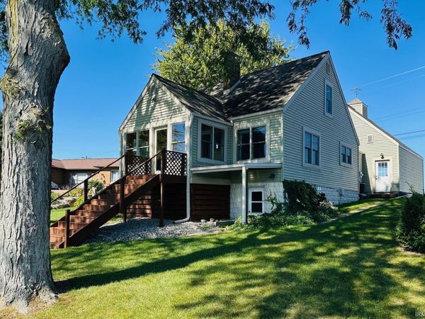 2215 E State Rd 14 Highway, Rochester, IN 46975