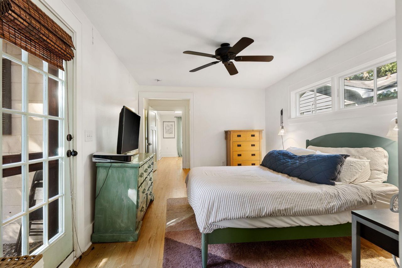 12 Stratford Road Photo 14