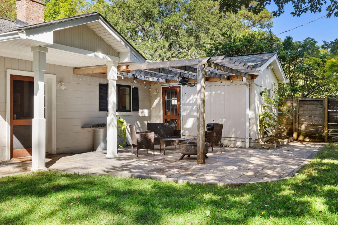 12 Stratford Road Photo 21