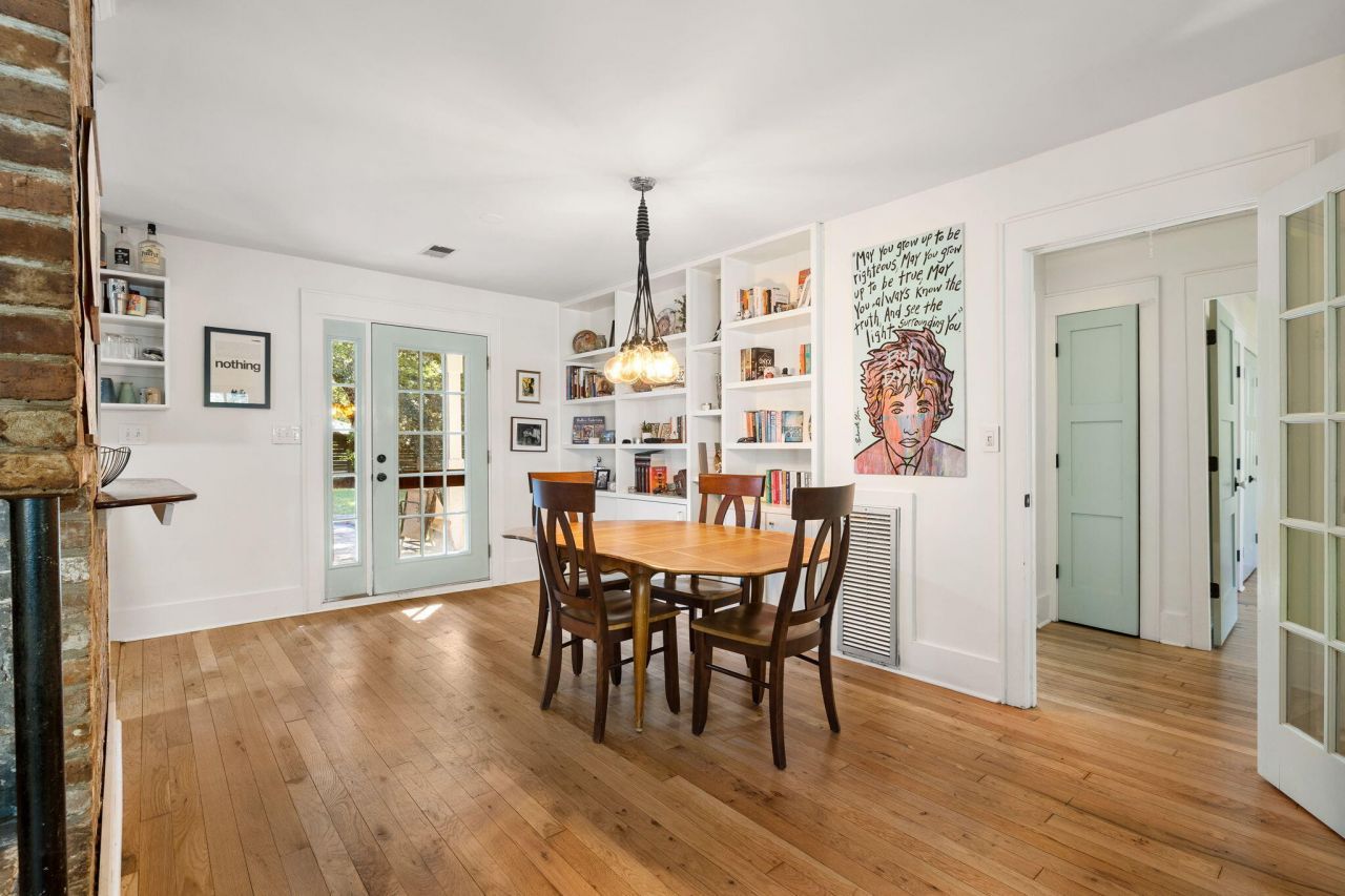 12 Stratford Road Photo 4