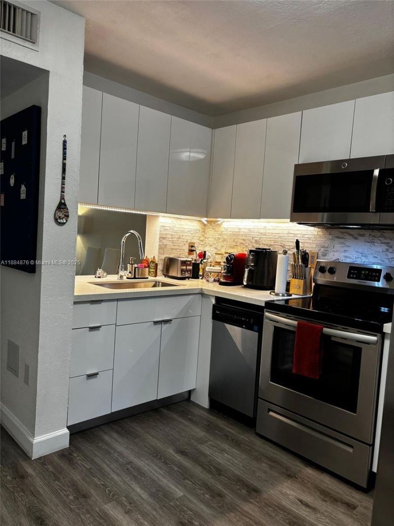 6445 SW 130th Pl, Unit 605, Miami, FL 33183 Photo