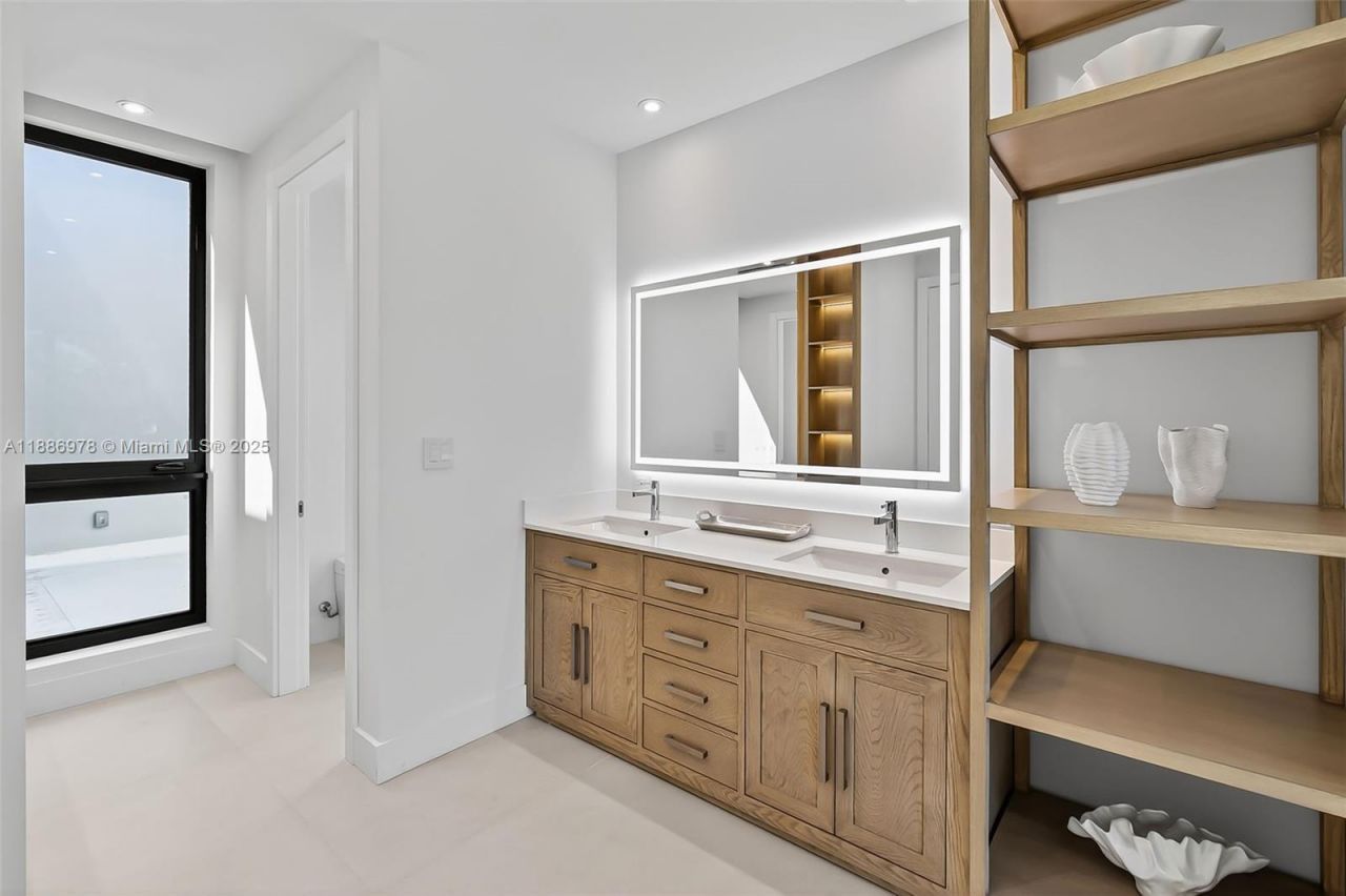 620 Solar Isle Dr, Fort Lauderdale, FL 33301 Photo