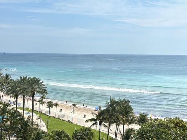 19201 Collins Ave, Unit 720, Sunny Isles Beach, FL 33160