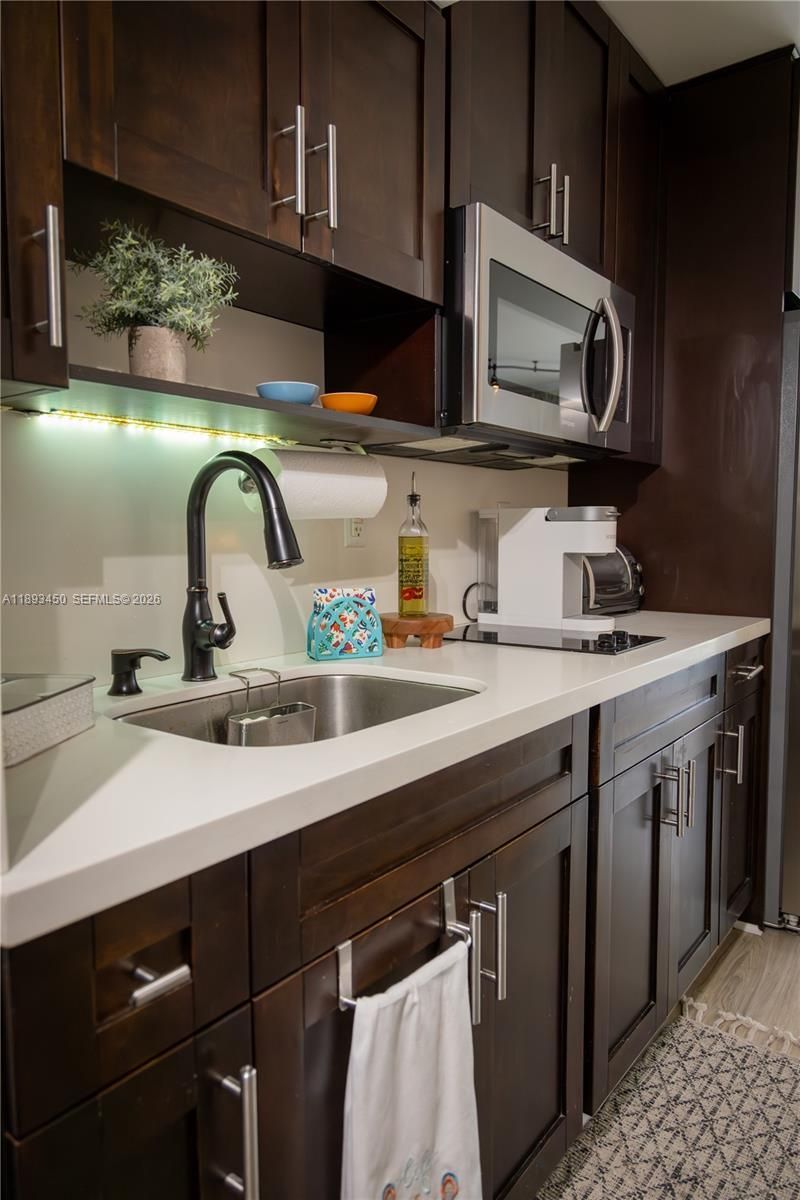 19201 Collins Ave, Unit 720, Sunny Isles Beach, FL 33160 Photo