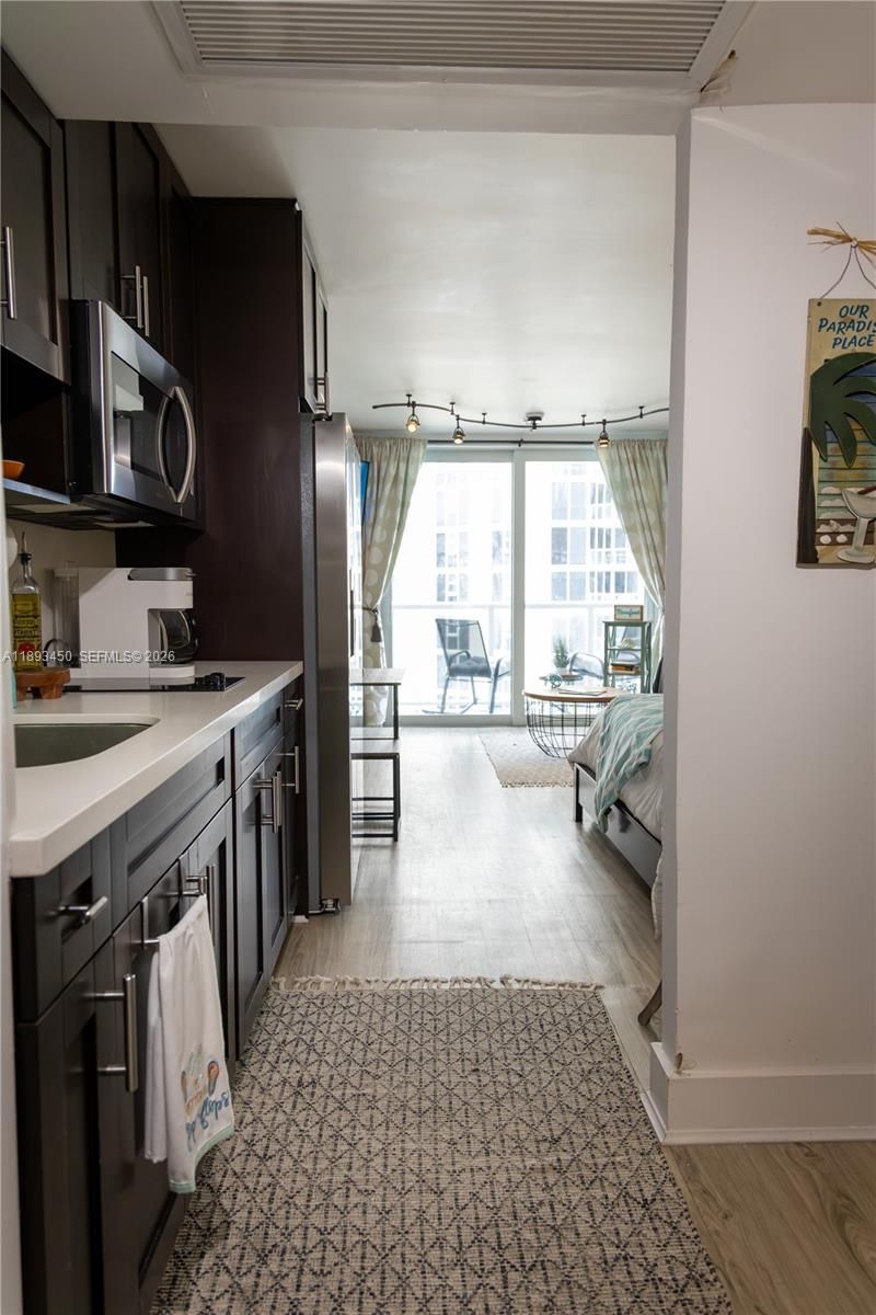 19201 Collins Ave, Unit 720, Sunny Isles Beach, FL 33160 Photo