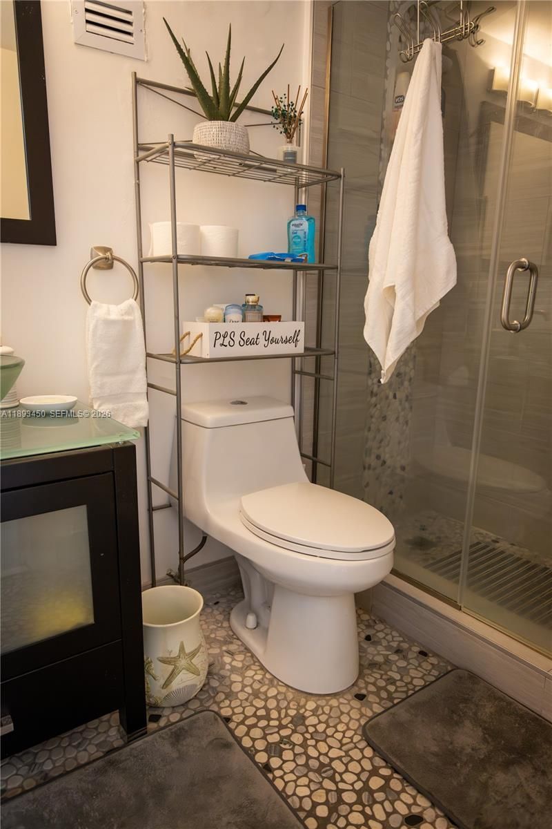 19201 Collins Ave, Unit 720, Sunny Isles Beach, FL 33160 Photo