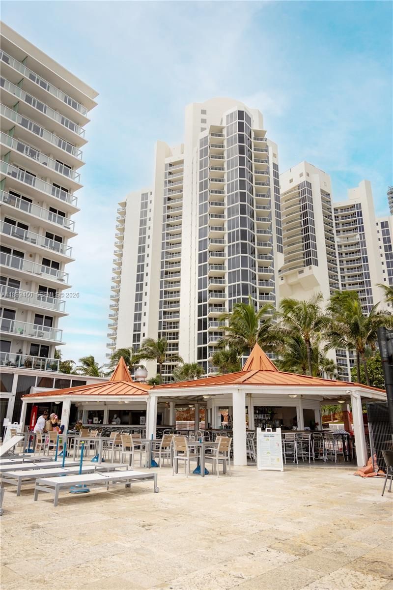 19201 Collins Ave, Unit 720, Sunny Isles Beach, FL 33160 Photo