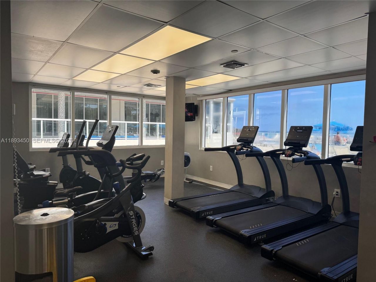 19201 Collins Ave, Unit 720, Sunny Isles Beach, FL 33160 Photo