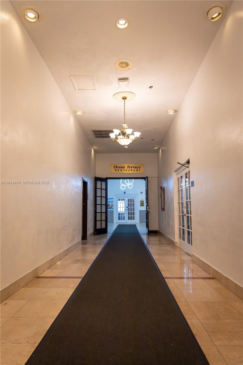 19201 Collins Ave, Unit 720, Sunny Isles Beach, FL 33160 Photo