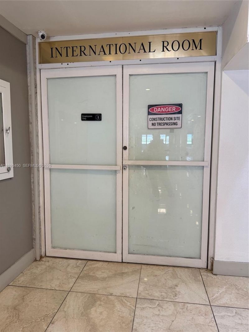 19201 Collins Ave, Unit 720, Sunny Isles Beach, FL 33160 Photo