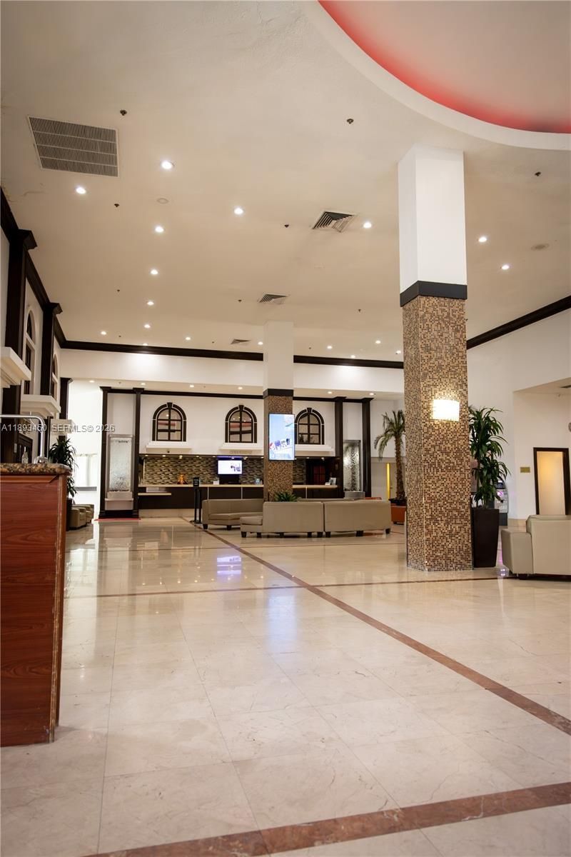 19201 Collins Ave, Unit 720, Sunny Isles Beach, FL 33160 Photo