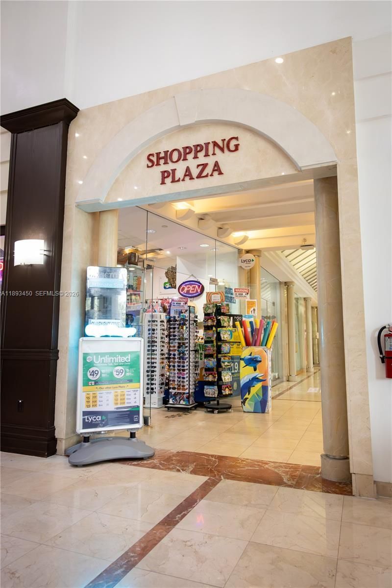 19201 Collins Ave, Unit 720, Sunny Isles Beach, FL 33160 Photo