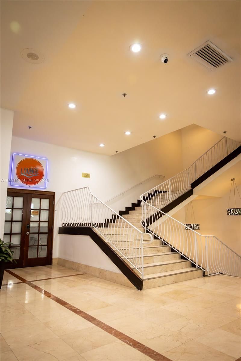 19201 Collins Ave, Unit 720, Sunny Isles Beach, FL 33160 Photo