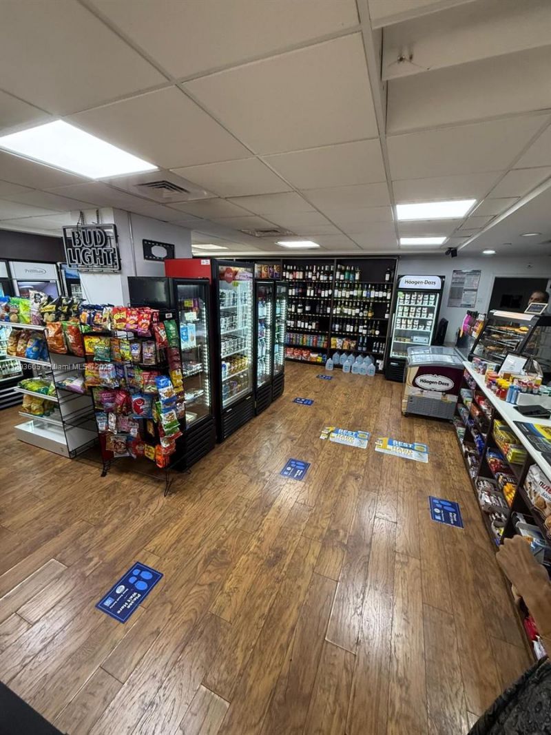 1000 West Ave, Unit 306, Miami Beach, FL 33139 Photo