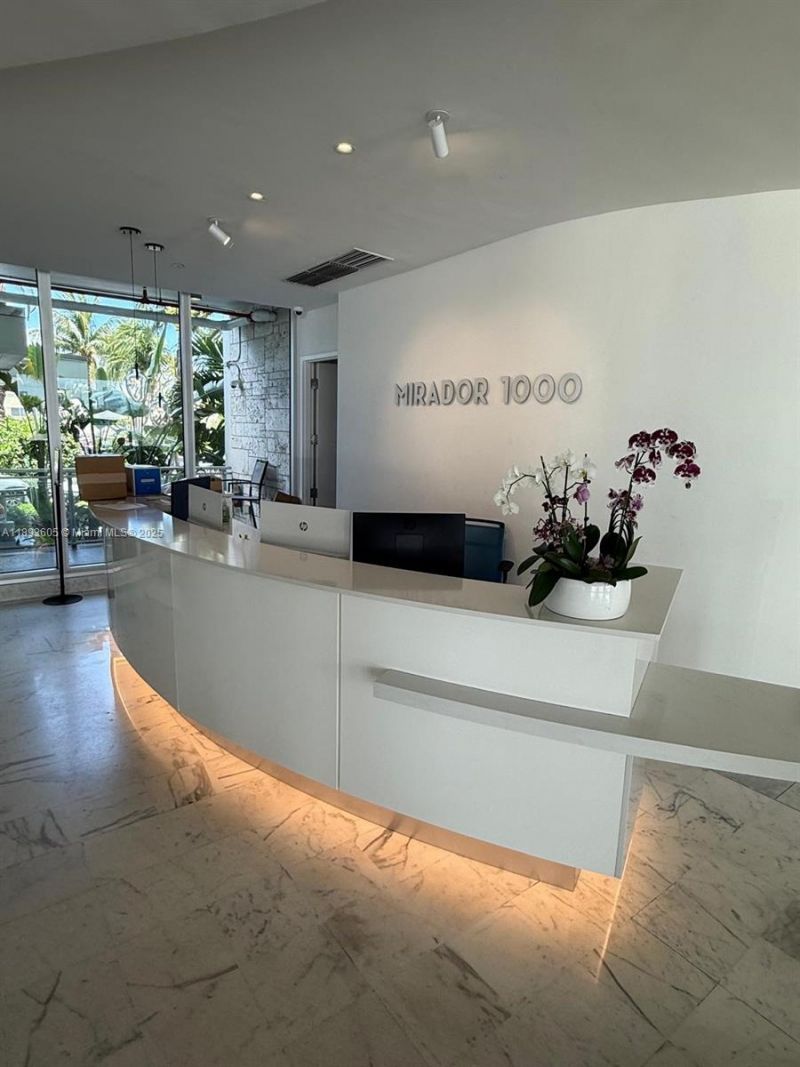 1000 West Ave, Unit 306, Miami Beach, FL 33139 Photo