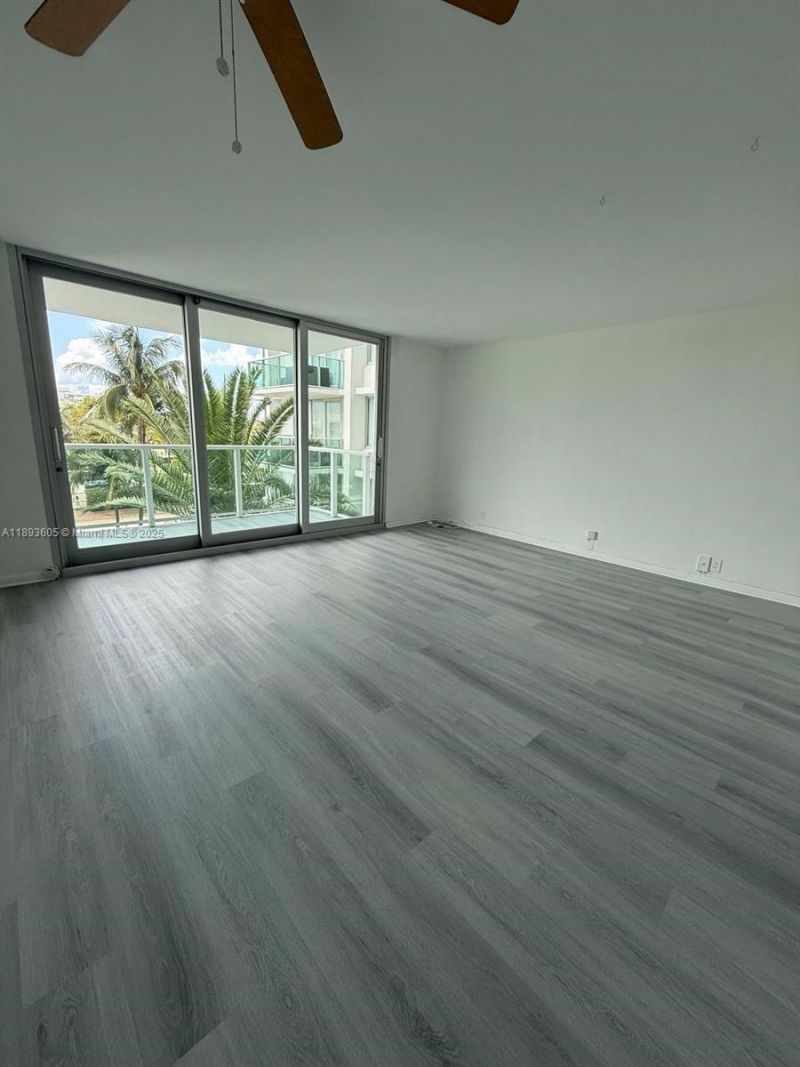 1000 West Ave, Unit 306, Miami Beach, FL 33139 Photo