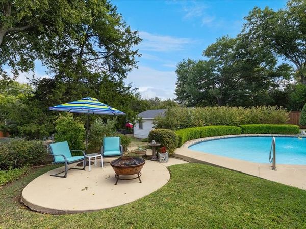 4805 Hildring Drive E, Fort Worth, TX 76109