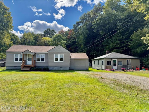 6493 Benoit Road, Clay Township, Mi 48001