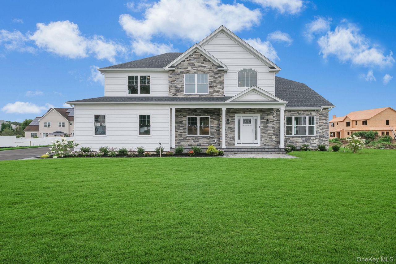 176 Southern Boulevard, Nesconset, NY 11767 Main Photo