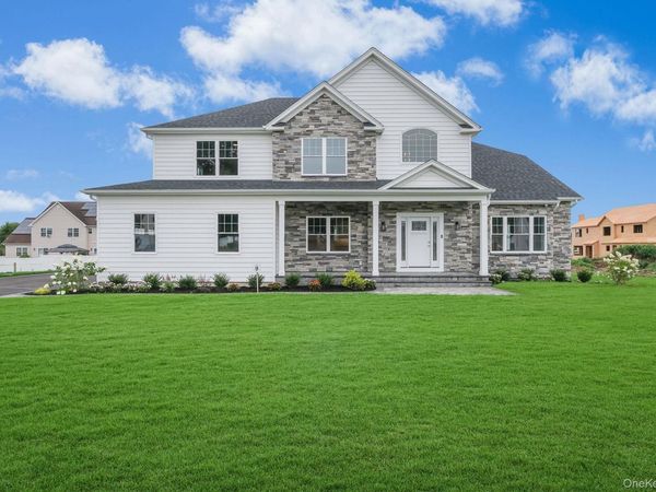 176 Southern Boulevard, Nesconset, NY 11767