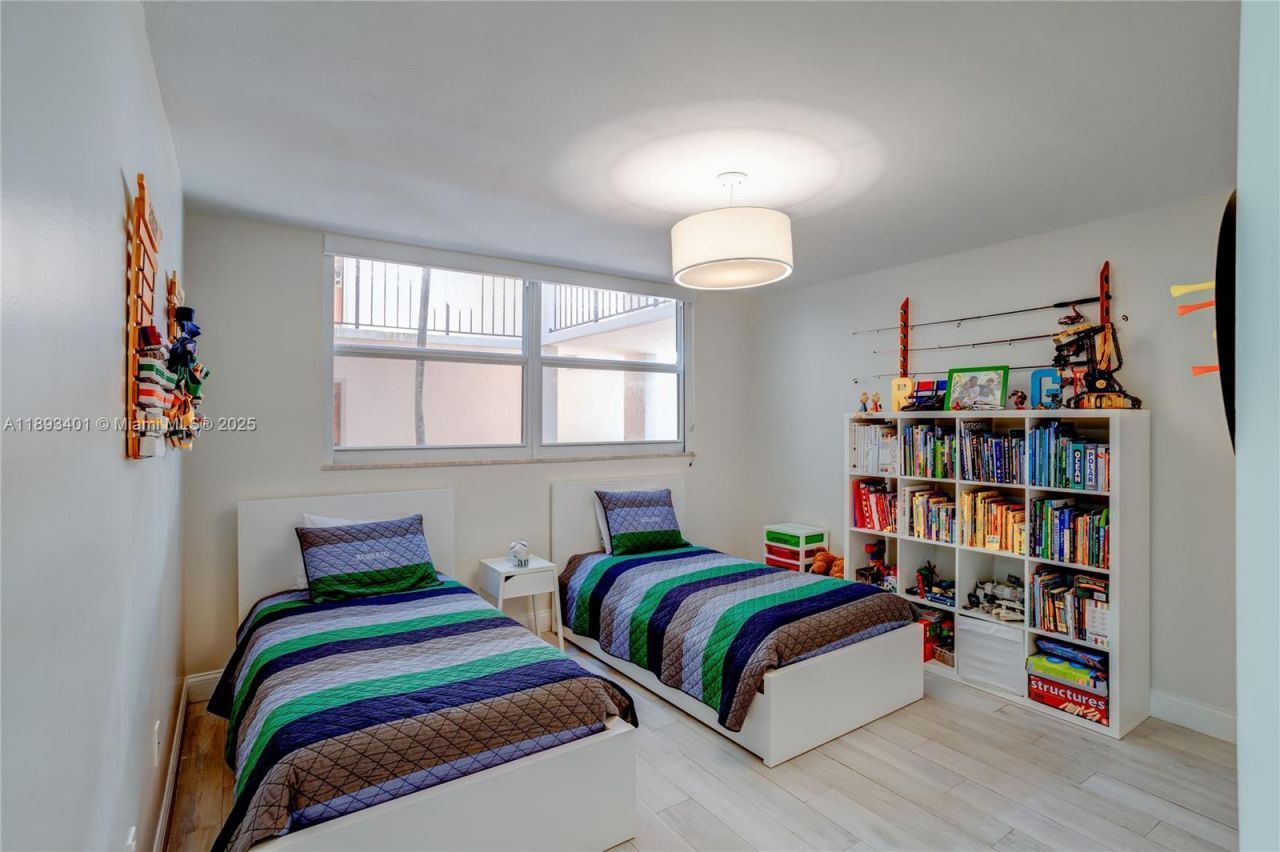 55 Ocean Lane Dr, Unit 2033, Key Biscayne, FL 33149 Photo