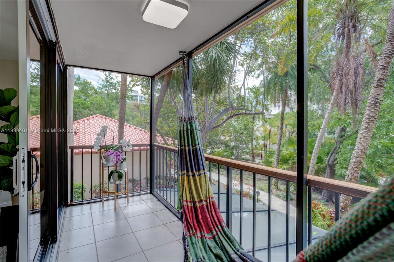 55 Ocean Lane Dr, Unit 2033, Key Biscayne, FL 33149 Photo