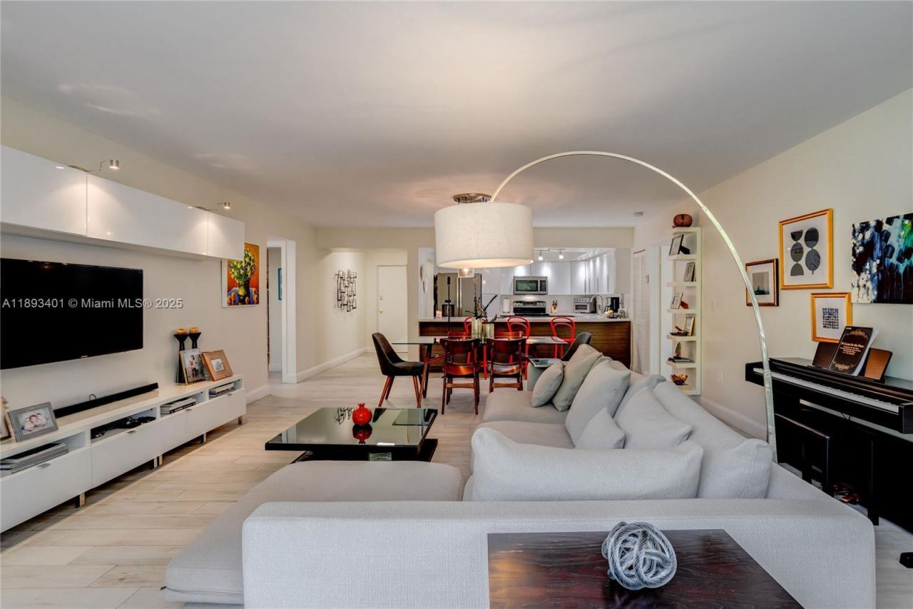 55 Ocean Lane Dr, Unit 2033, Key Biscayne, FL 33149 Photo