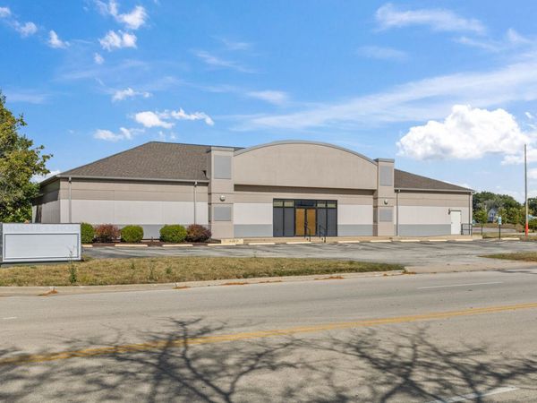 6 Convenience Center Road, Champaign, IL 61820