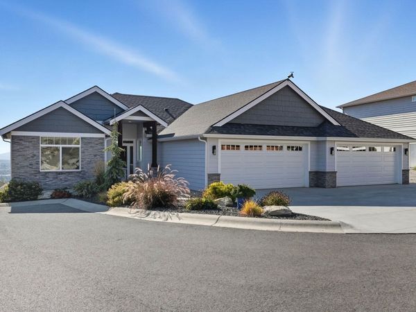 8716 E Woodside Ln, Spokane, WA 99217