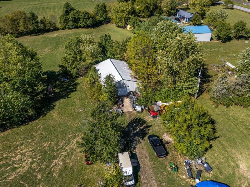 1717 London Groveport Road, Grove City, OH 43123 Photo 5