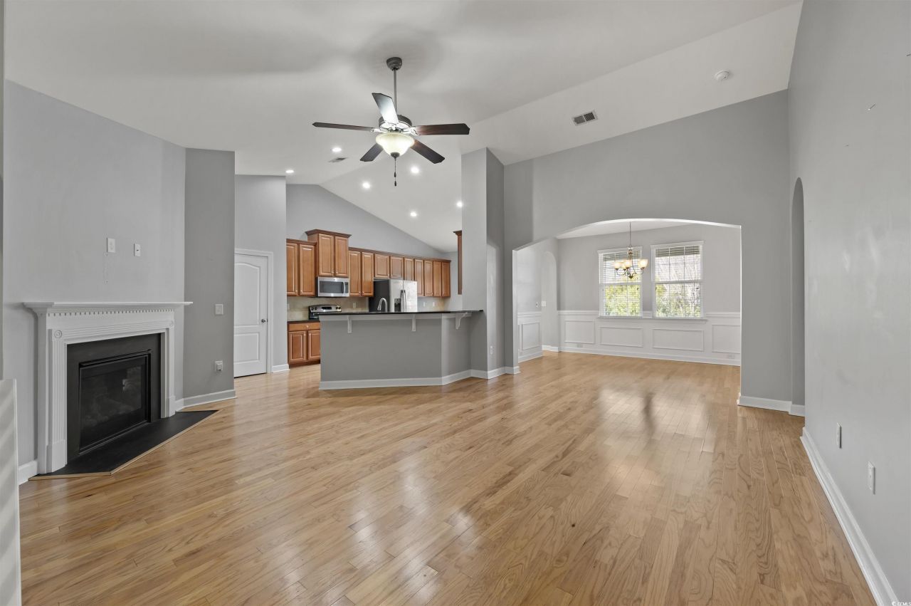 2331 Heritage Loop Photo 4