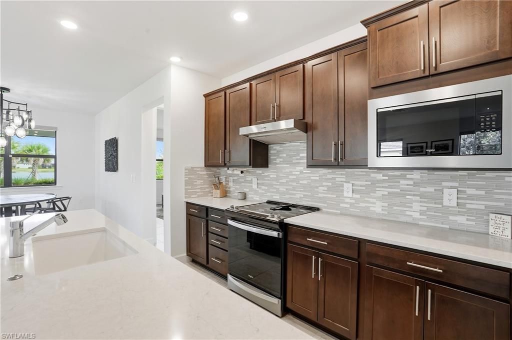 17003 Oakstead Dr, Alva, FL 33920 Photo